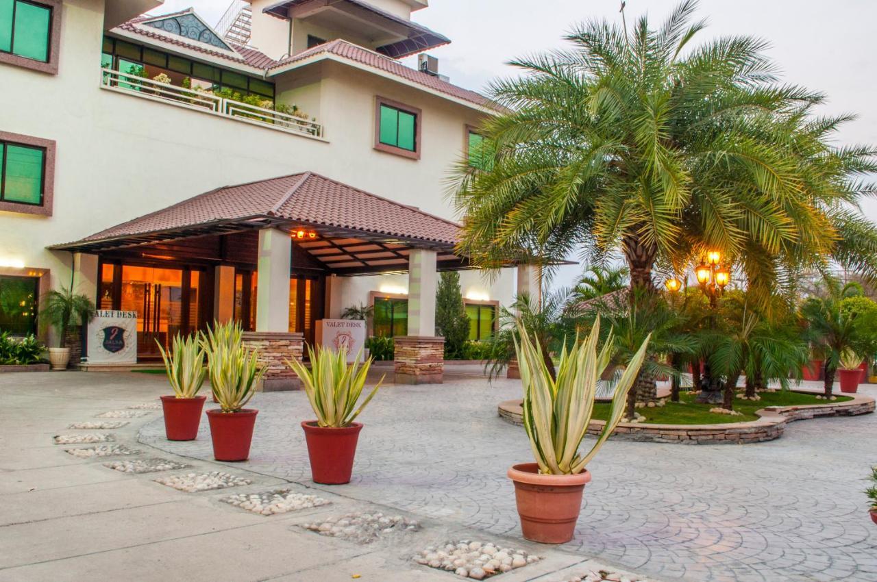 Jalsa Hotel & Banquets,Indaur Exteriér fotografie