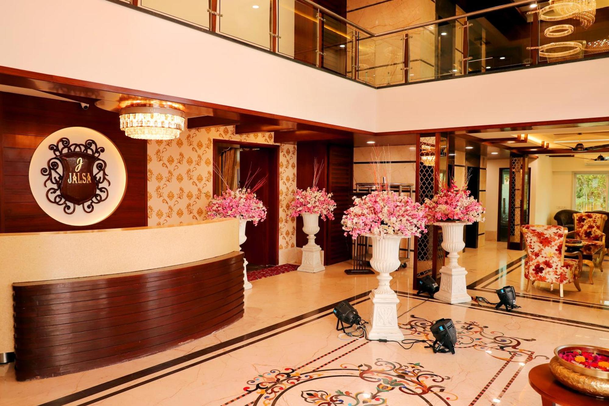 Jalsa Hotel & Banquets,Indaur Exteriér fotografie