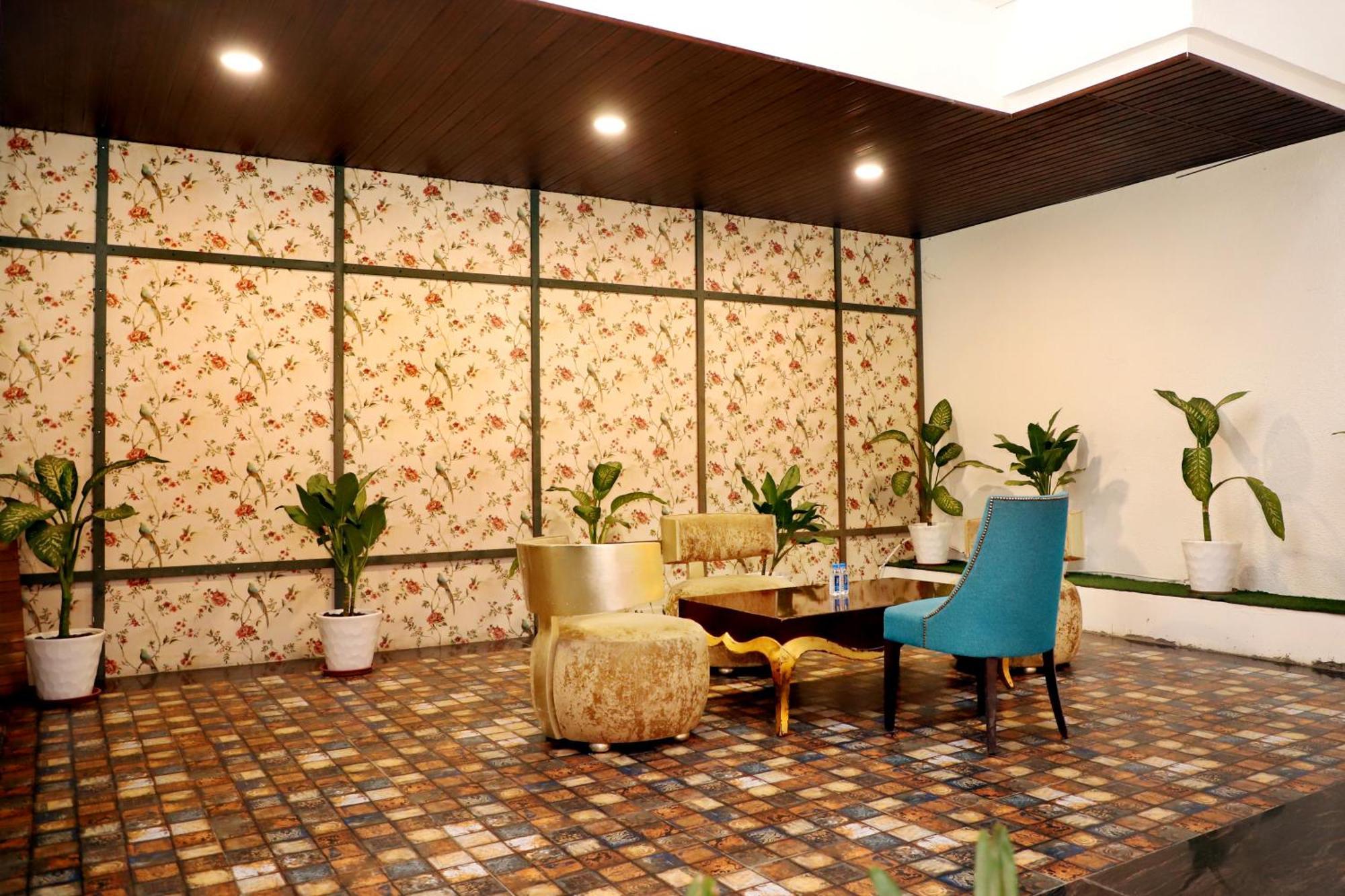 Jalsa Hotel & Banquets,Indaur Exteriér fotografie