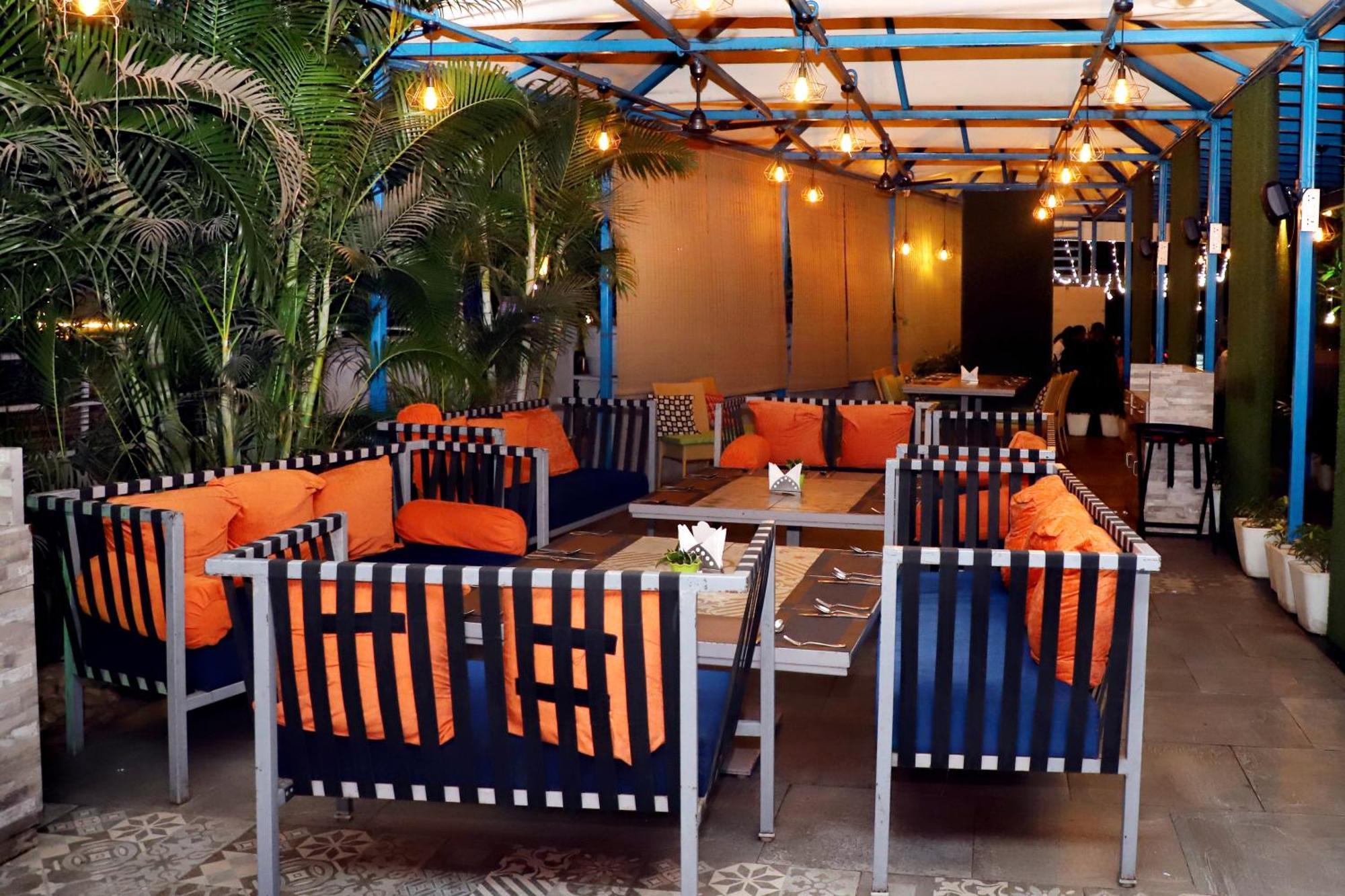 Jalsa Hotel & Banquets,Indaur Exteriér fotografie