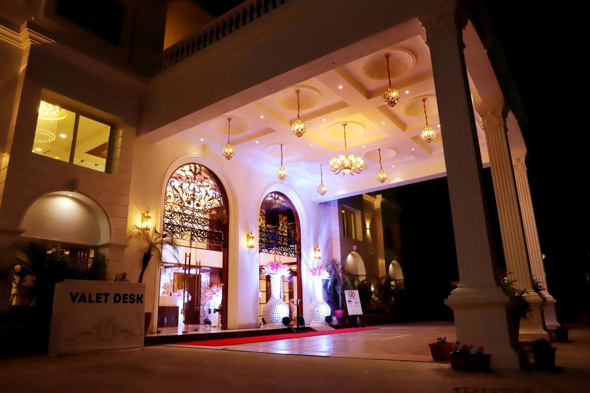 Jalsa Hotel & Banquets,Indaur Exteriér fotografie